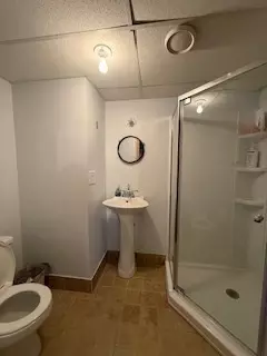 Bath - 2900 E 101st St, Chicago, IL 60617 photo 2 of 2