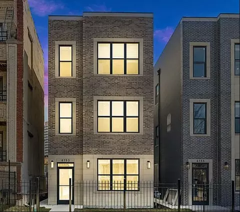 4157 S Prairie Ave, Chicago, IL 60653