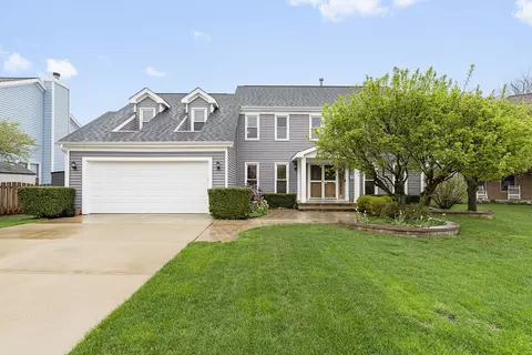 541 Salceda Ln, Mundelein, IL 60060