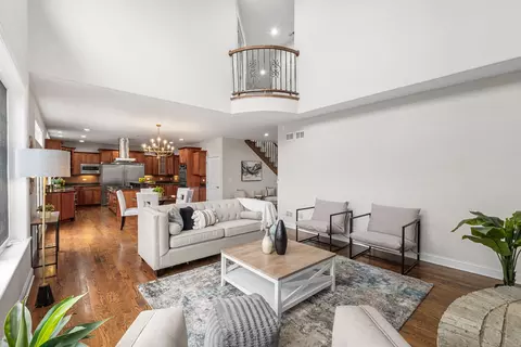 Living - 3202 Dell Pl, Glenview, IL 60025 photo 3 of 5