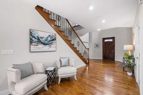Entry Way - 3202 Dell Pl, Glenview, IL 60025 photo 1 of 2