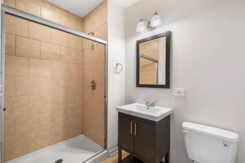 Bath - 3202 Dell Pl, Glenview, IL 60025 photo 7 of 7