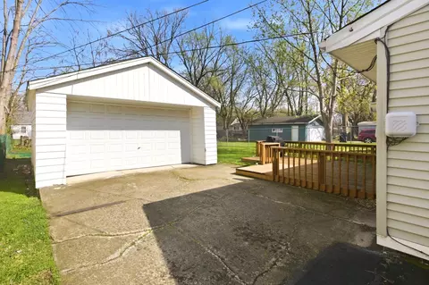 Exterior - 16237 Homan Ave, Markham, IL 60428 photo 5 of 8