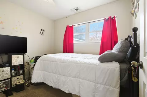 Bedroom - 16237 Homan Ave, Markham, IL 60428 photo 1 of 3
