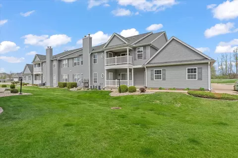 3030 E Stillwater Lndg #203, Urbana, IL 61802