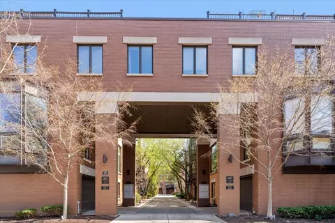 1447 N Cleveland Ave #G, Chicago, IL 60610