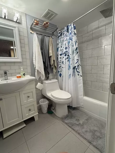 Bath - Undisclosed, Wheeling, IL 60090 photo 2 of 2