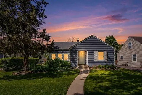 630 Wilson St, Downers Grove, IL 60515