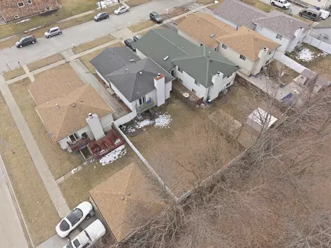 View/Area - 2736 E Goodrich Ave E, Burnham, IL 60633 photo 3 of 5