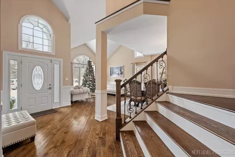 Entry Way - 970 Waterside Ct, Aurora, IL 60502 photo 1 of 3