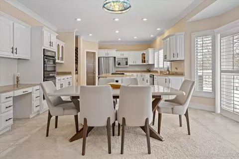 Kitchen - 970 Waterside Ct, Aurora, IL 60502 photo 2 of 2