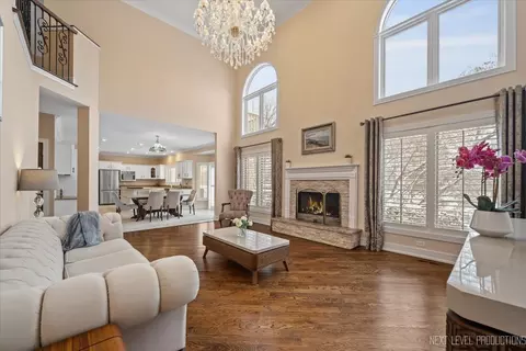 Living - 970 Waterside Ct, Aurora, IL 60502 photo 2 of 2