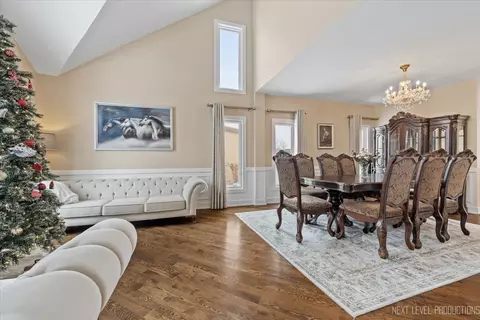 Dining - 970 Waterside Ct, Aurora, IL 60502 photo 1 of 3
