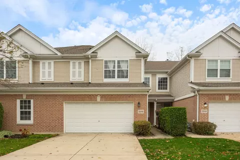 2556 Camberley Cir #2-813, Westchester, IL 60154