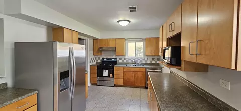 Kitchen - 9449 Dee Rd, Des Plaines, IL 60016 photo 1 of 2