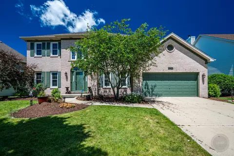 634 Brooklyn Dr, Aurora, IL 60502