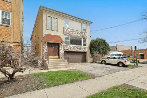 8019 Kilpatrick Ave, Skokie, IL 60076