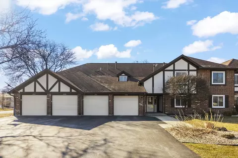 15730 Orlan Brook Dr #208, Orland Park, IL 60462