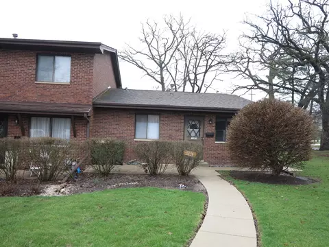 1231 Geneva Ln, Lake Zurich, IL 60047