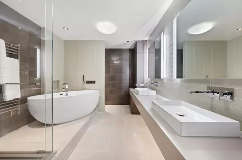 Bath - 180 E Pearson St #6003, Chicago, IL 60611 photo 1 of 5