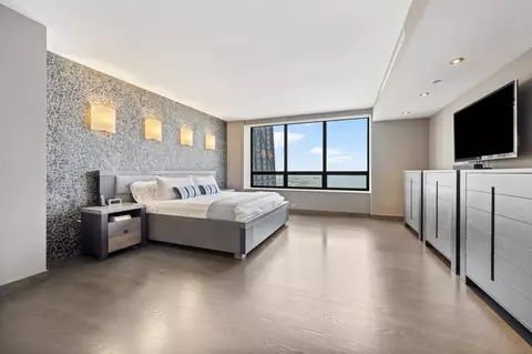 Bedroom - 180 E Pearson St #6003, Chicago, IL 60611 photo 2 of 3