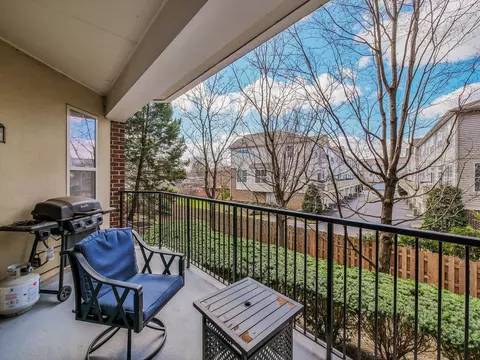 Exterior - 3135 Town Square Dr #104, Rolling Meadows, IL 60008 photo 2 of 4