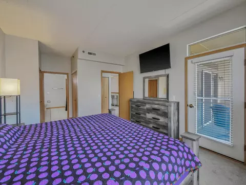 Bedroom - 3135 Town Square Dr #104, Rolling Meadows, IL 60008 photo 3 of 3