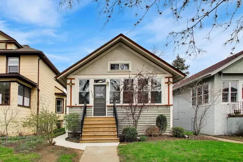 512 S Grove Ave, Oak Park, IL 60304