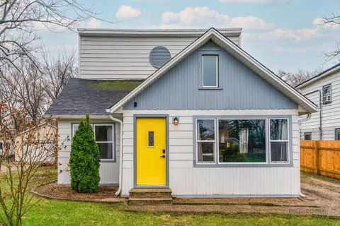 25067 W Petite Ave, Antioch, IL 60002