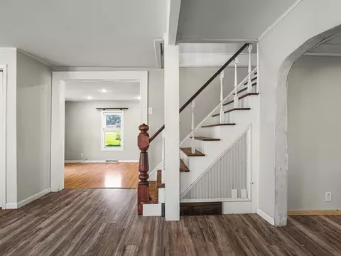 Entry Way - 312 N Stanton St, Davis, IL 61019 photo 1 of 3