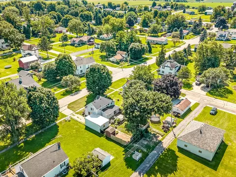 View/Area - 312 N Stanton St, Davis, IL 61019 photo 5 of 7