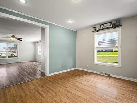 Living - 312 N Stanton St, Davis, IL 61019 photo 4 of 5