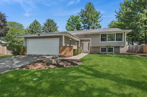 413 Tupelo Ave, Naperville, IL 60540
