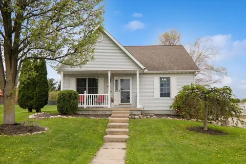 1401 River Lndg, Normal, IL 61761