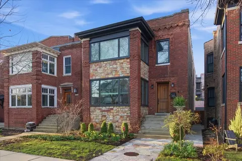 2733 W Agatite Ave, Chicago, IL 60625