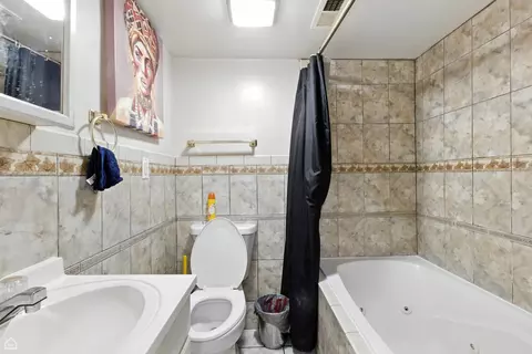 Bath - Undisclosed, Chicago, IL 60651 photo 3 of 3
