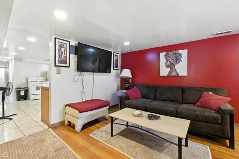 Living - Undisclosed, Chicago, IL 60651 photo 5 of 5