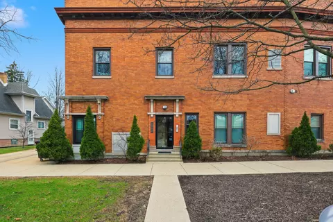 5962 N East Circle Ave #7, Chicago, IL 60631