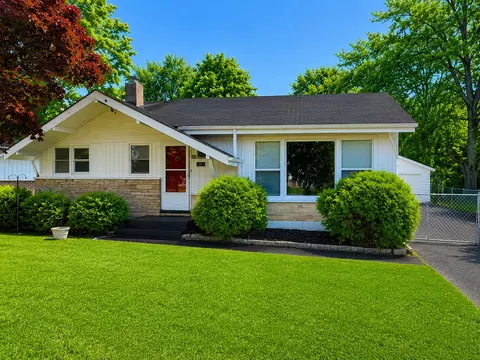 3300 Rugby Ct, Waukegan, IL 60087