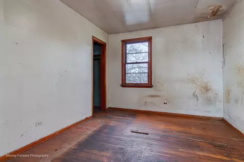 Bedroom - 2313 E 92nd St, Chicago, IL 60617 photo 4 of 5