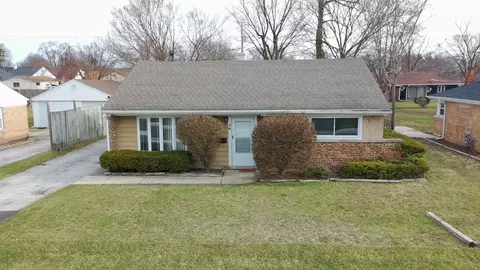 66 Marquette St, Park Forest, IL 60466