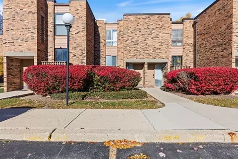 1620 Waxwing Ct, Schaumburg, IL 60173