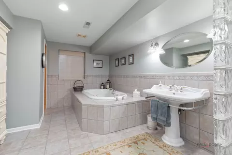 2235 Bellview Ct, Gurnee, IL 60031 photo 28