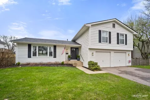 800 Fellows St, Saint Charles, IL 60174