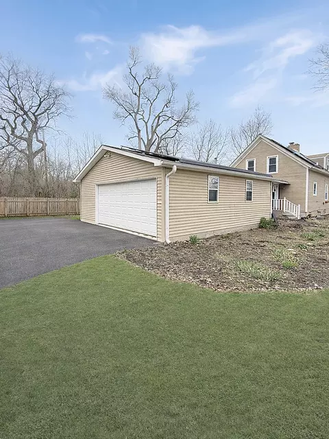 603 W Main St, Cary, IL 60013