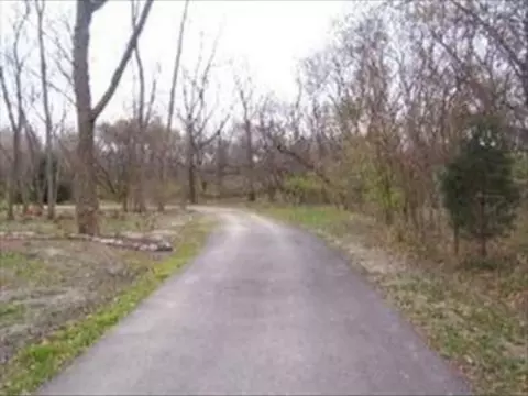 7001 Foxfire Dr, Crystal Lake, IL 60012