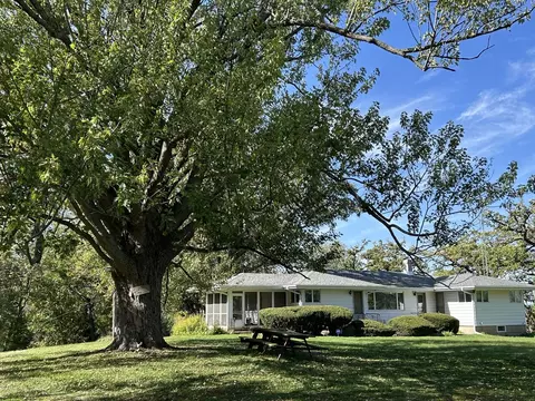 Exterior - 16104 Mcguire Rd, Harvard, IL 60033 photo 2 of 9