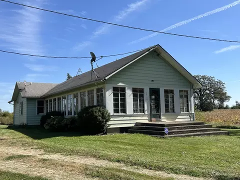Exterior - 16104 Mcguire Rd, Harvard, IL 60033 photo 4 of 9