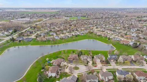 View/Area - 13364 Wellesley Ct, Plainfield, IL 60585 photo 7 of 10
