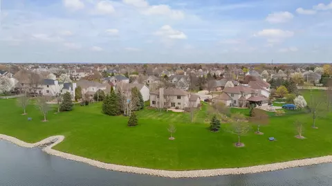 View/Area - 13364 Wellesley Ct, Plainfield, IL 60585 photo 4 of 10